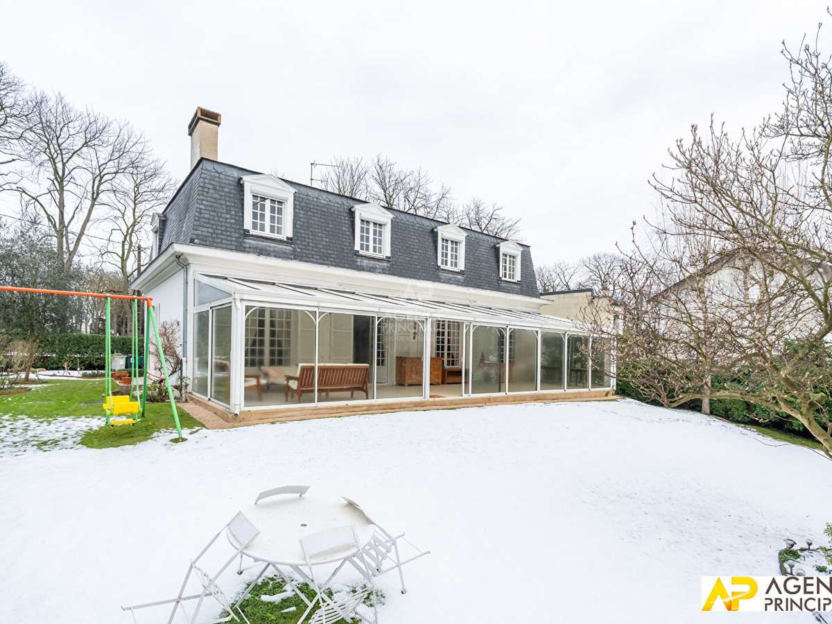 House Maisons-Laffitte