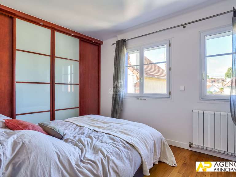 Maison Maisons-Laffitte - 3 chambres - 135m²