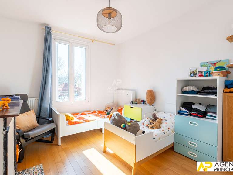 House Maisons-Laffitte - 4 bedrooms - 120m²