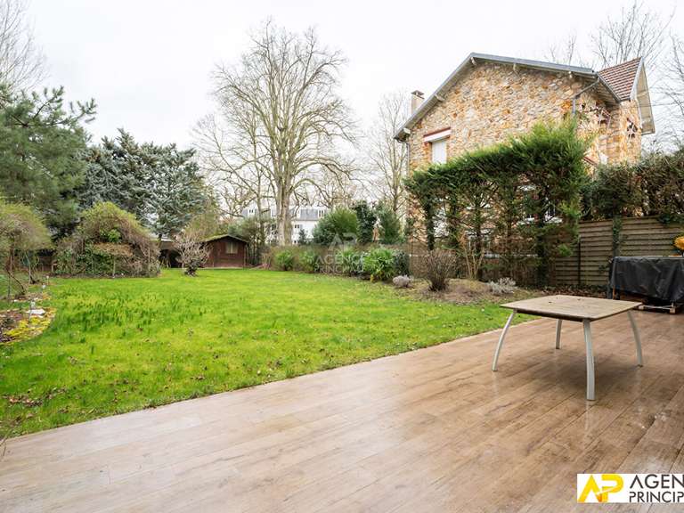 Maison Maisons-Laffitte - 5 chambres - 180m²