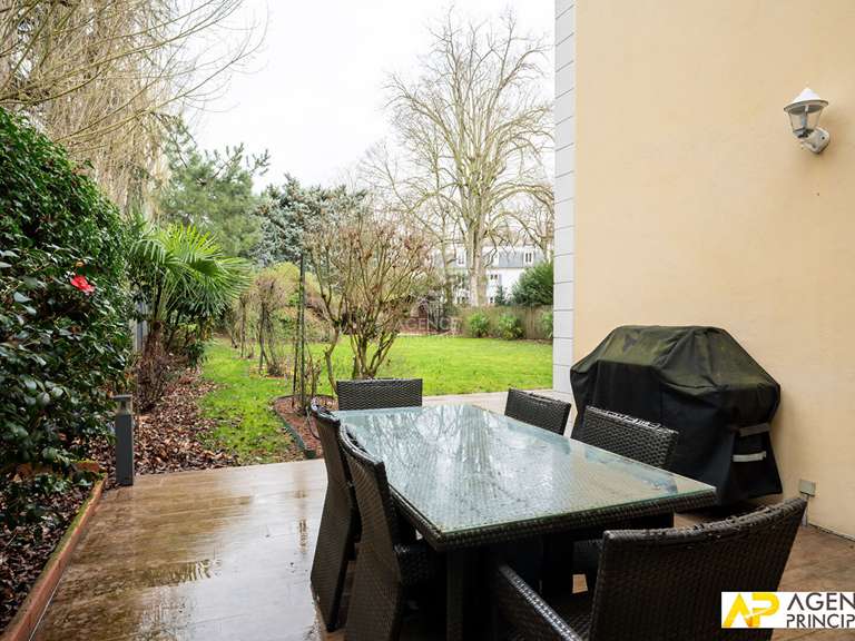 Maison Maisons-Laffitte - 5 chambres - 180m²