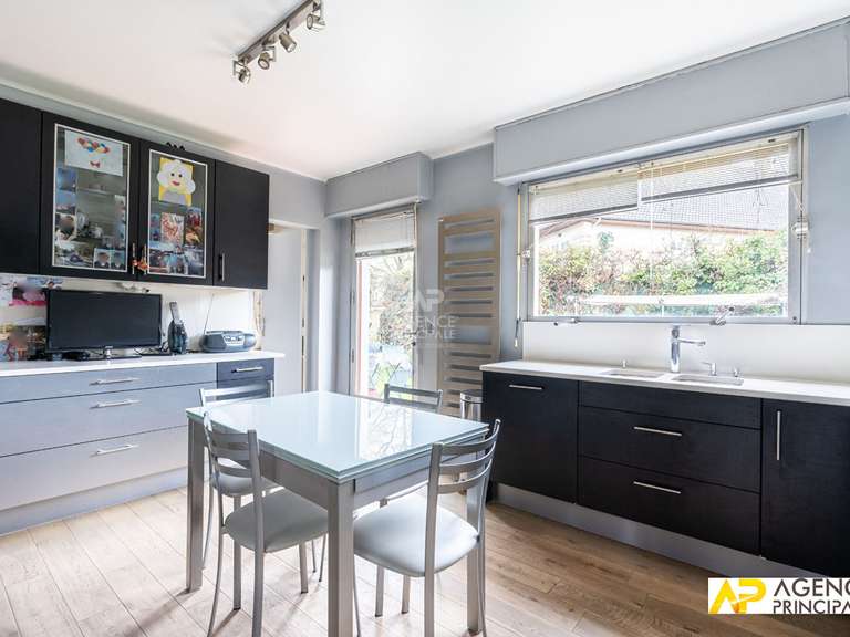 Maison Maisons-Laffitte - 5 chambres - 221m²
