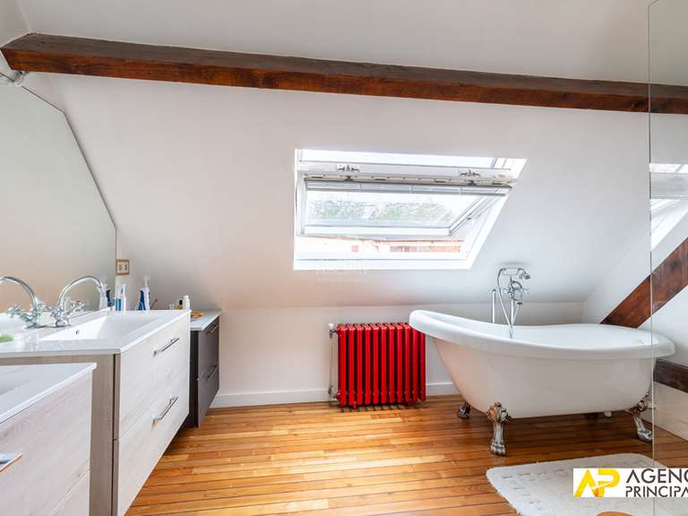 Maison Maisons-Laffitte - 5 chambres - 221m²