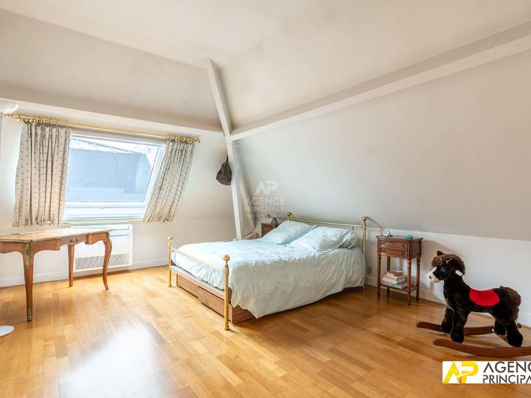 Maison Maisons-Laffitte - 5 chambres - 221m²