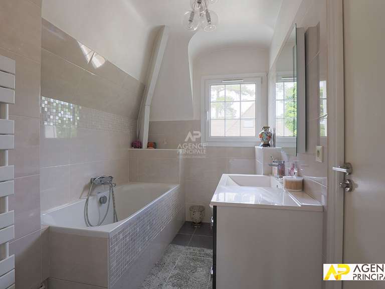 Maison Maisons-Laffitte - 6 chambres - 340m²