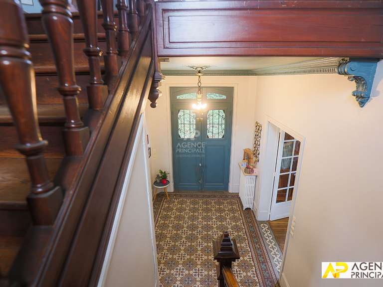 Maison Maisons-Laffitte - 5 chambres - 180m²