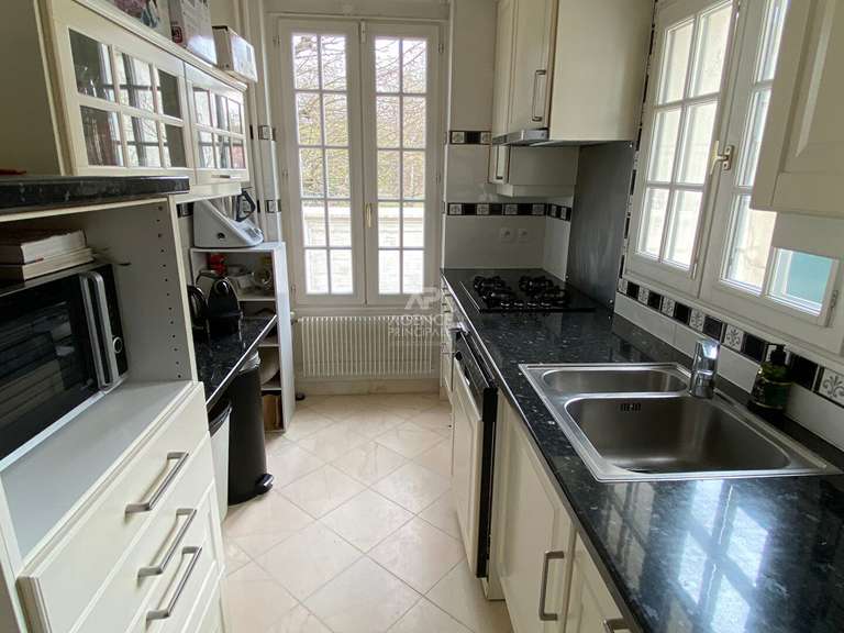 House Maisons-Laffitte - 5 bedrooms - 108m²