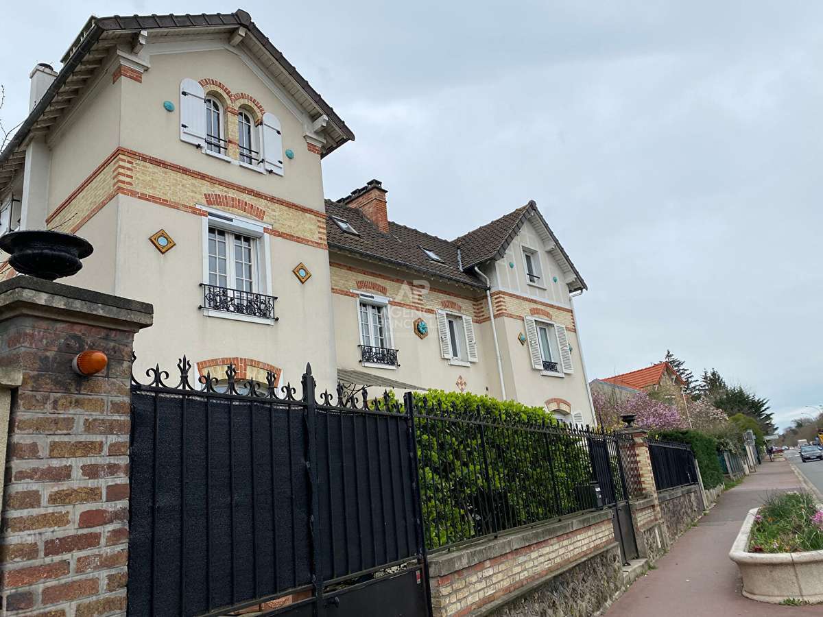 House Maisons-Laffitte