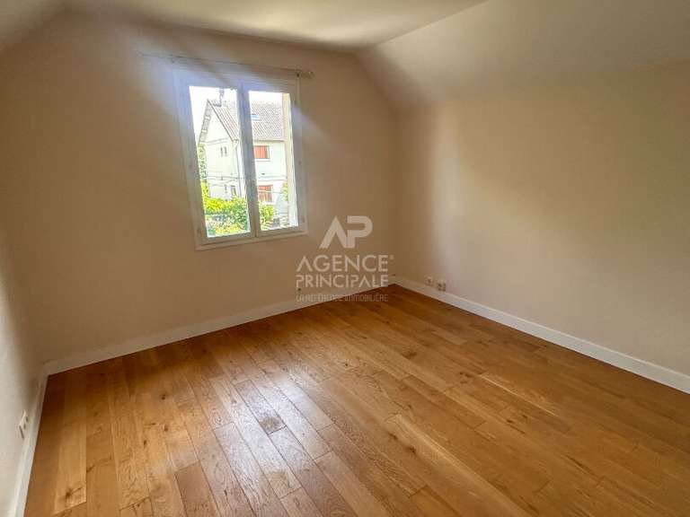 Maison Maisons-Laffitte - 4 chambres - 150m²
