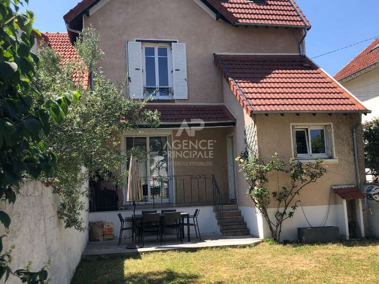 Maison Maisons-Laffitte - 4 chambres - 90m²