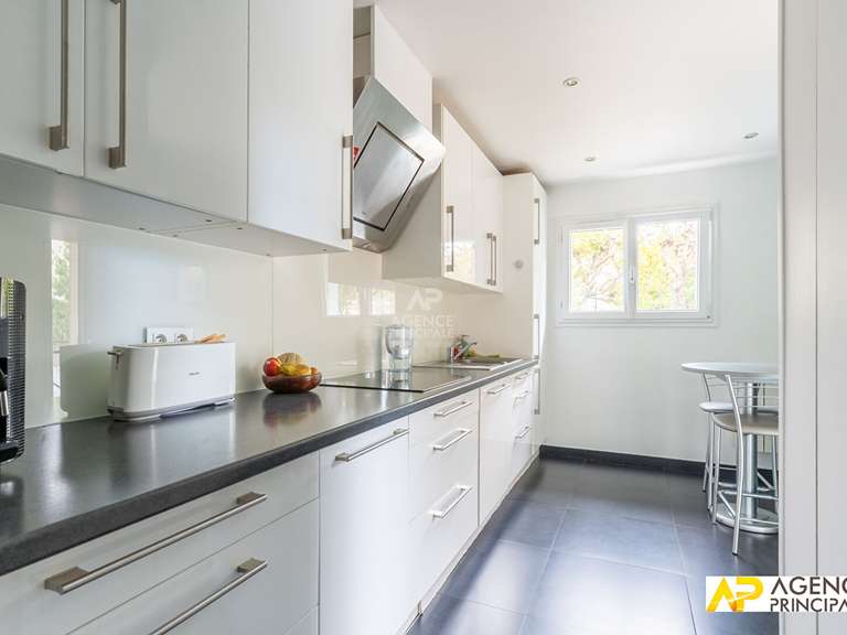Maison Maisons-Laffitte - 4 chambres - 90m²
