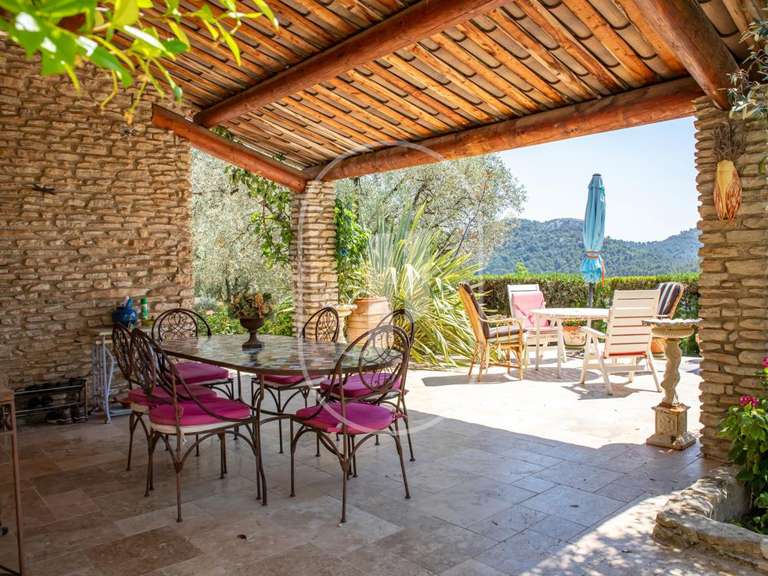 Maison Malaucène - 4 chambres - 145m²