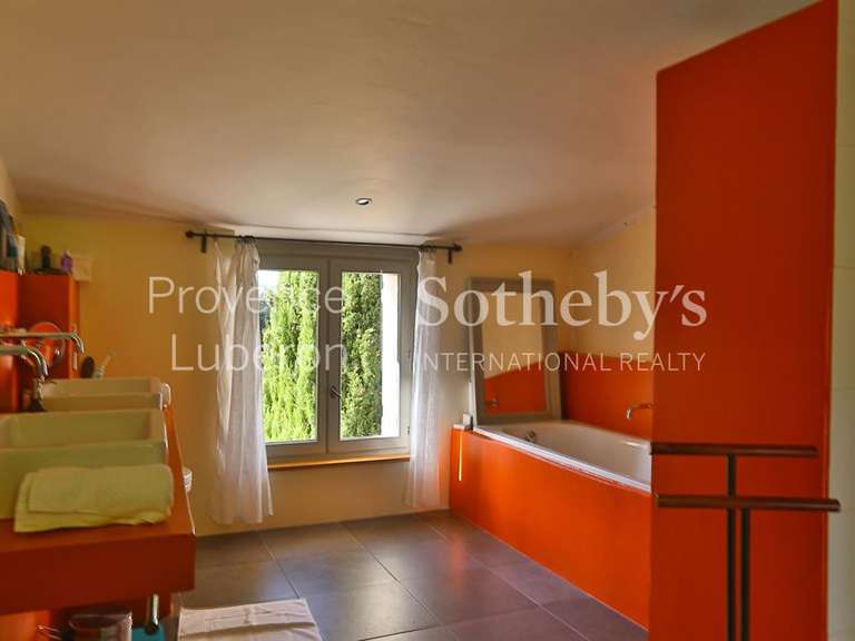 Maison Malaucène - 10 chambres - 540m²