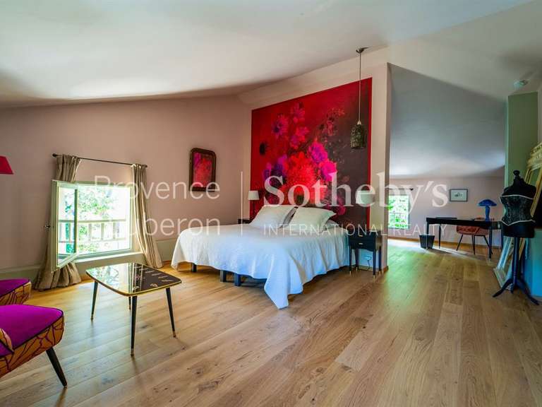 Maison Malaucène - 10 chambres - 540m²