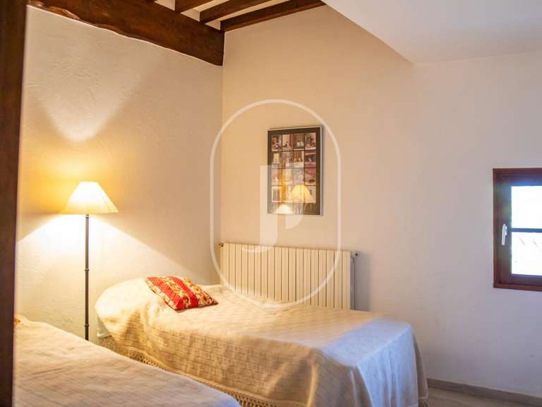 Maison Malaucène - 6 chambres - 268m²