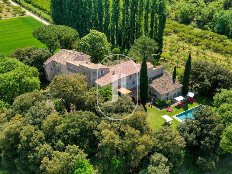 Propriété Malaucène - 10 chambres - 540m²