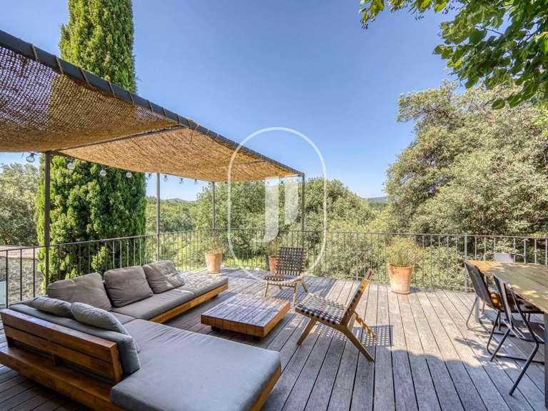 Propriété Malaucène - 10 chambres - 540m²