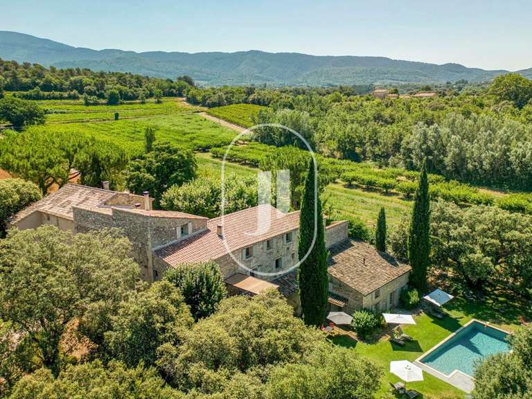 Propriété Malaucène - 10 chambres - 540m²