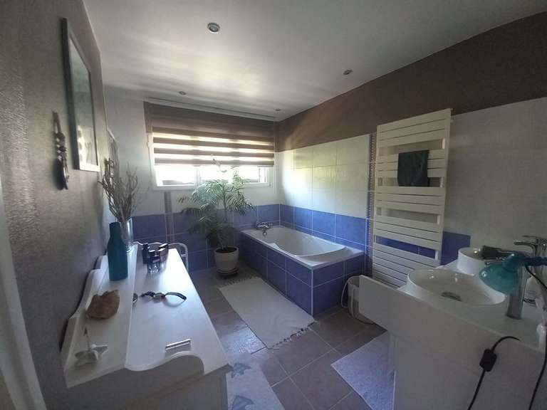 Maison Malaunay - 5 chambres - 227m²