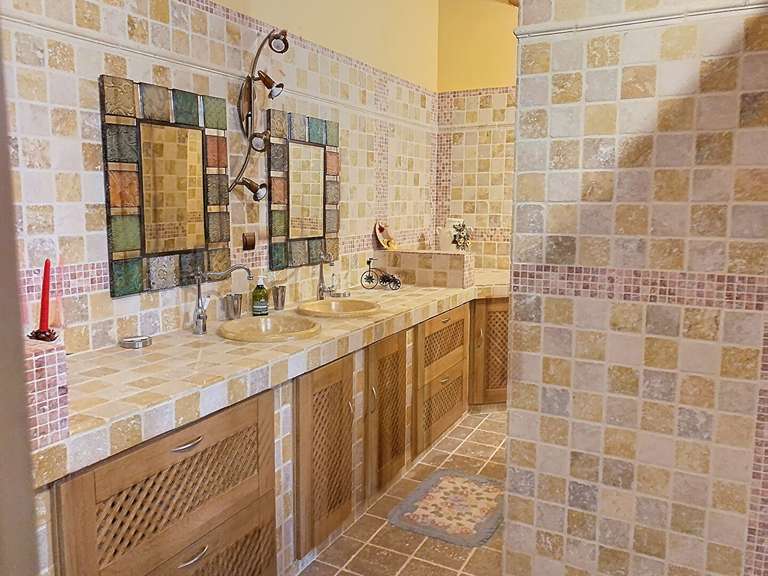 Propriété Malbosc - 4 chambres - 242m²