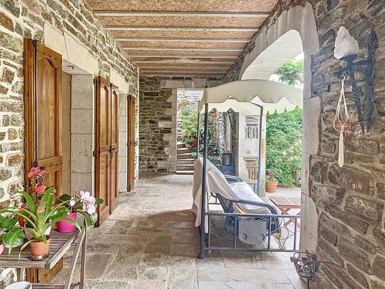 Propriété Malbosc - 4 chambres - 242m²