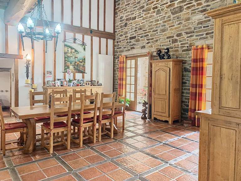 Propriété Malbosc - 4 chambres - 242m²