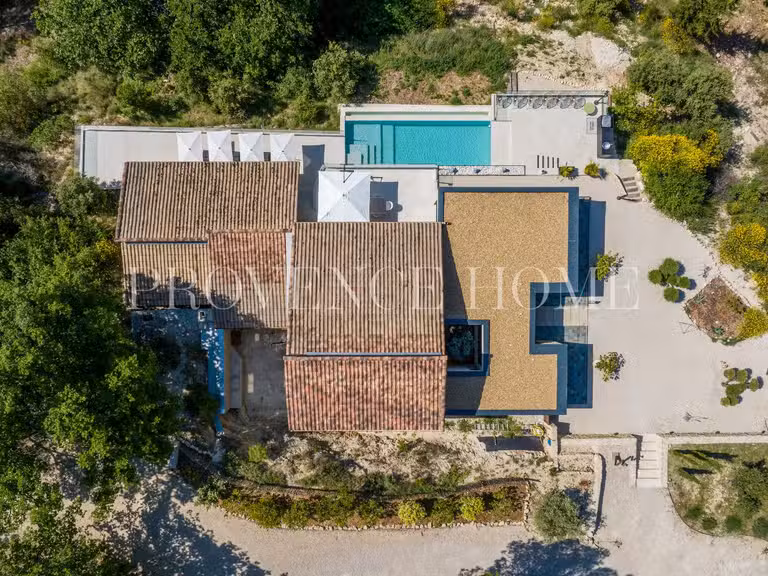 Propriété Malemort-du-Comtat - 5 chambres - 215m²