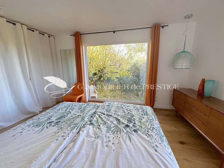 Villa Malemort-du-Comtat - 4 bedrooms - 200m²