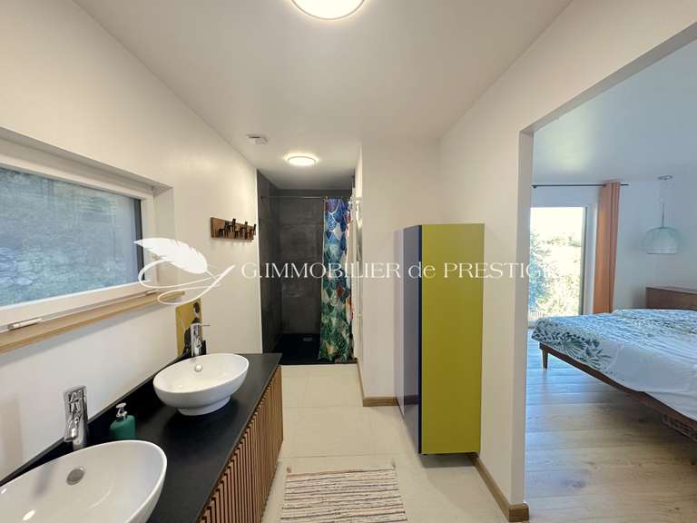 Villa Malemort-du-Comtat - 4 bedrooms - 200m²