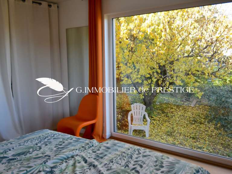 Villa Malemort-du-Comtat - 4 chambres - 200m²