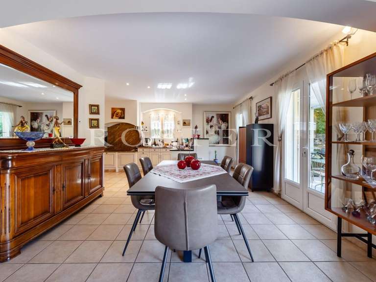 Villa Malemort-du-Comtat - 4 chambres - 165m²