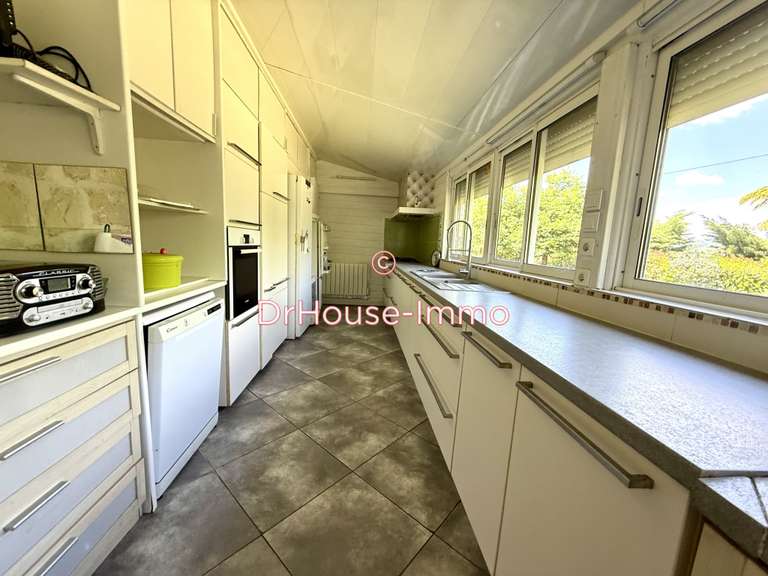 Villa Malemort-sur-Corrèze - 7 chambres - 193m²