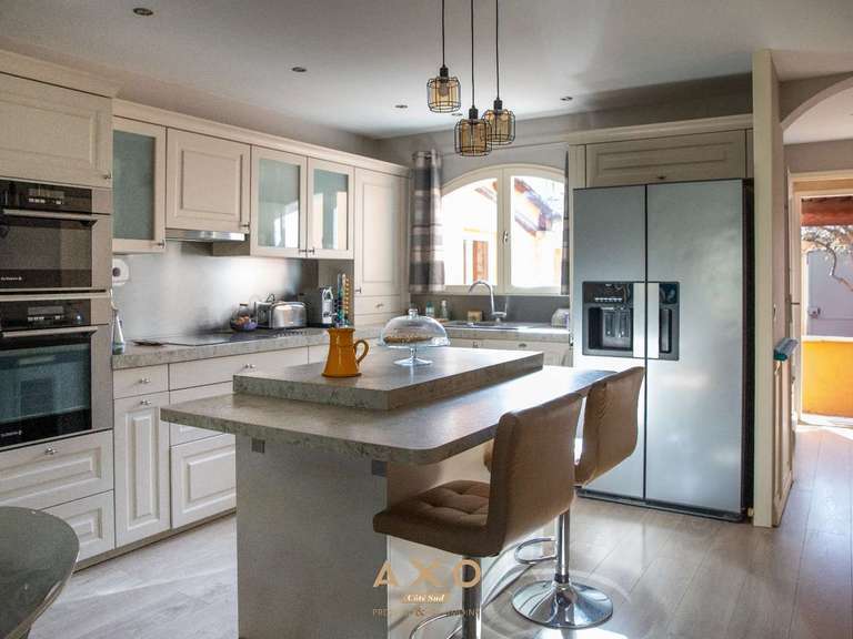 House Mallemort - 4 bedrooms