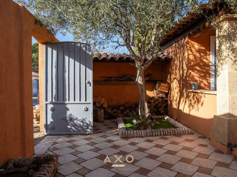House Mallemort - 4 bedrooms