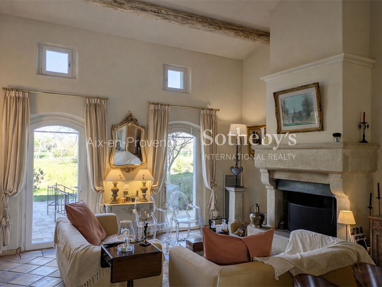 Maison Mallemort - 4 chambres - 150m²