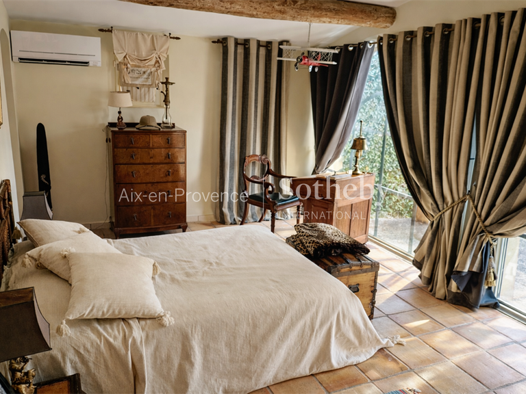 Maison Mallemort - 4 chambres - 150m²