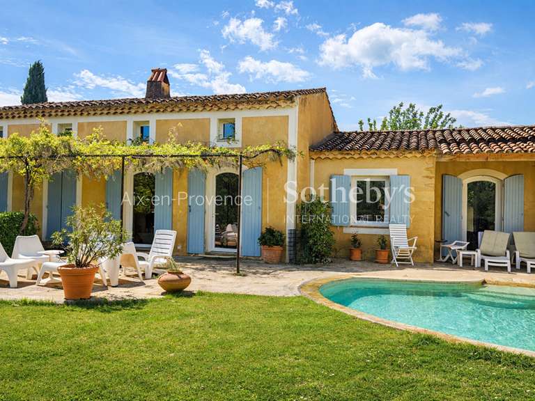 Maison Mallemort - 4 chambres - 150m²