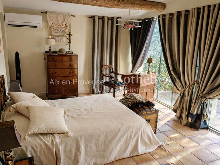 Maison Mallemort - 4 chambres - 150m²