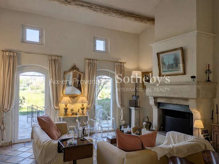 Maison Mallemort - 4 chambres - 150m²