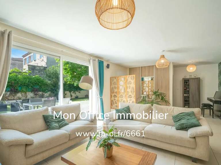 Maison Mallemort - 4 chambres - 150m²