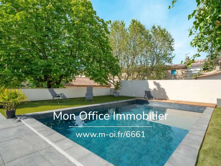 Maison Mallemort - 4 chambres - 150m²