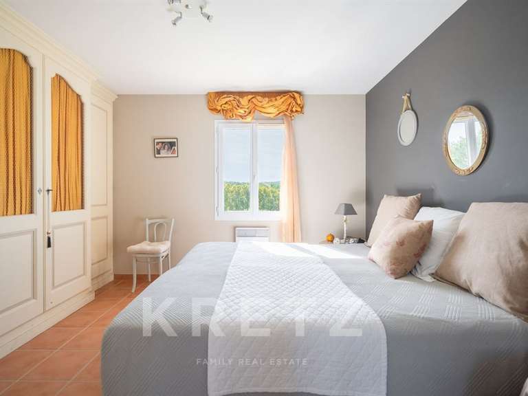 Maison Mallemort - 4 chambres - 132m²