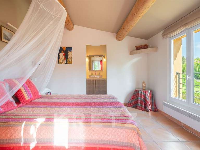 Maison Mallemort - 4 chambres - 132m²