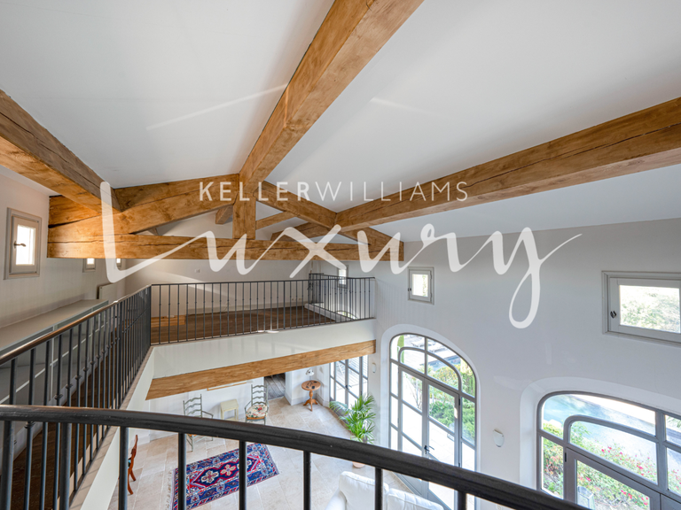 Villa Mallemort - 5 chambres - 265m²
