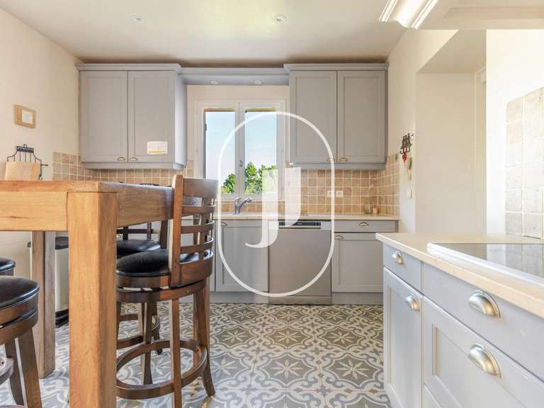 Villa Mallemort - 4 bedrooms - 180m²