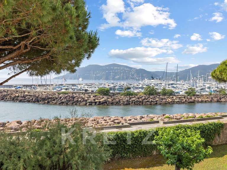 Appartement Mandelieu-la-Napoule - 2 chambres - 93m²