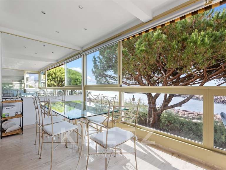 Appartement Mandelieu-la-Napoule - 2 chambres - 93m²
