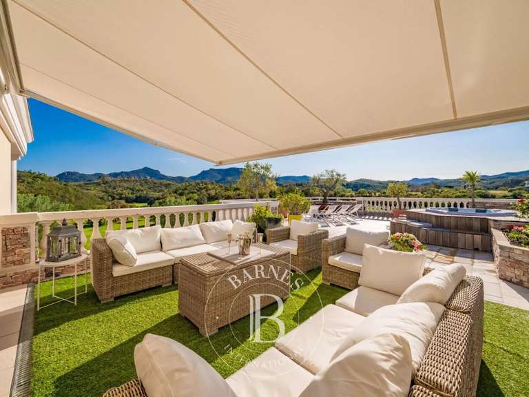 Apartment Mandelieu-la-Napoule - 3 bedrooms - 140m²