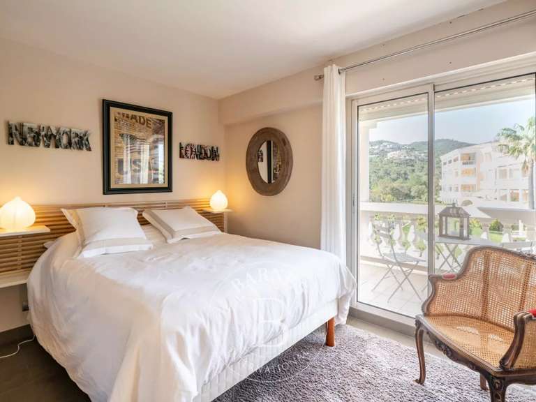Appartement Mandelieu-la-Napoule - 3 chambres - 140m²