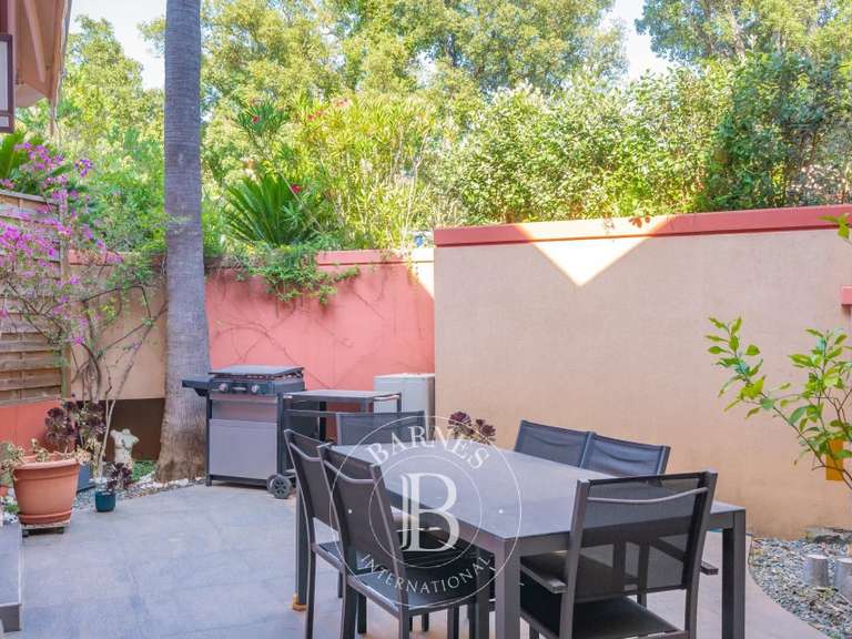 Appartement Mandelieu-la-Napoule - 3 chambres - 141m²